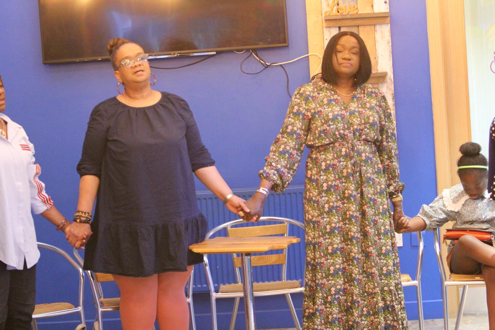 Mingle and Unwind June 2022 photo 4